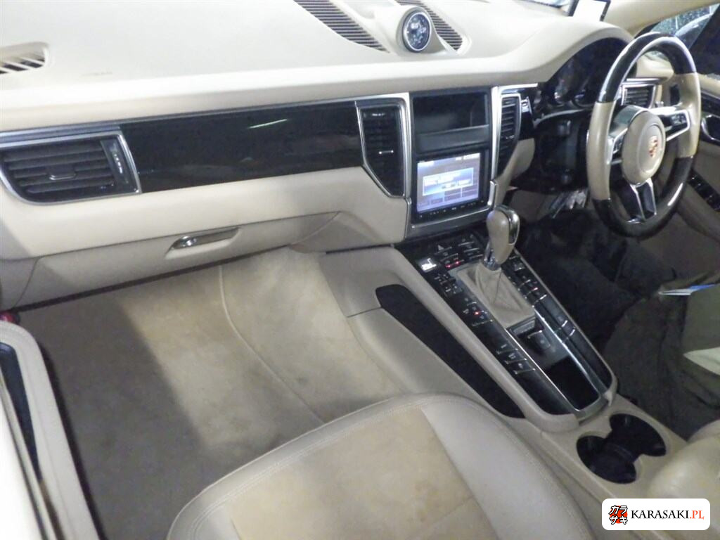 2015 Porsche Macan 4WD 5