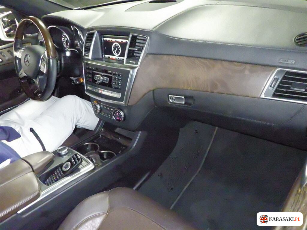 Mercedes-Benz GL-Class 2015 z aukcji japońskiej
