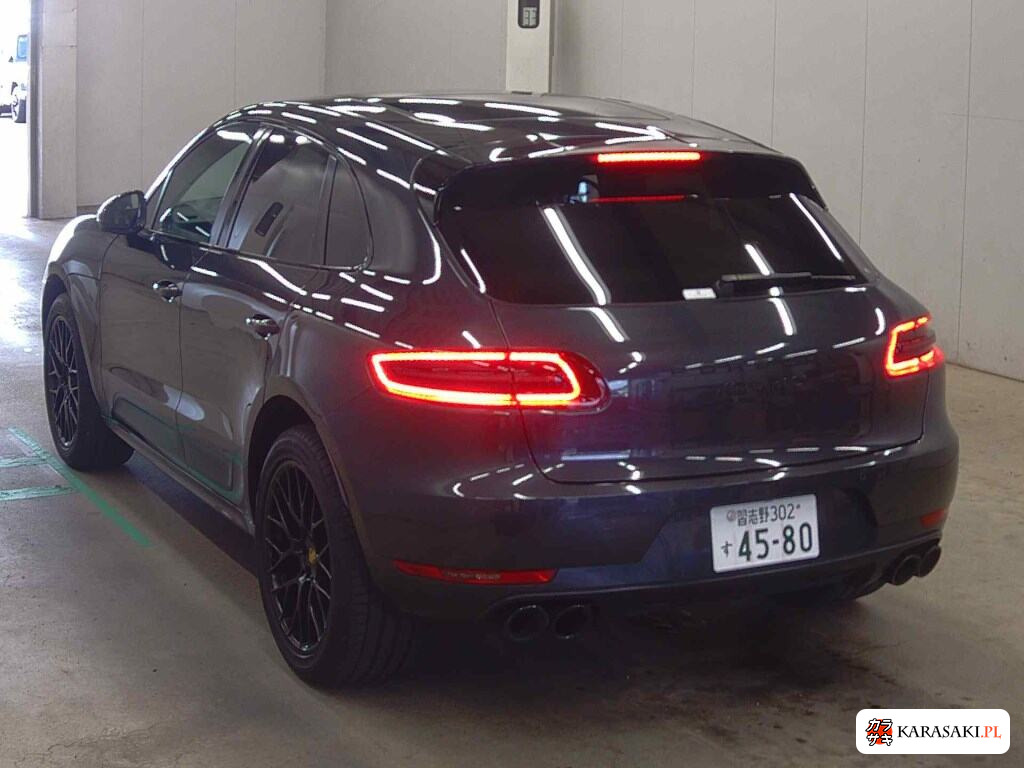 2018 Porsche Macan 4WD GTS 2