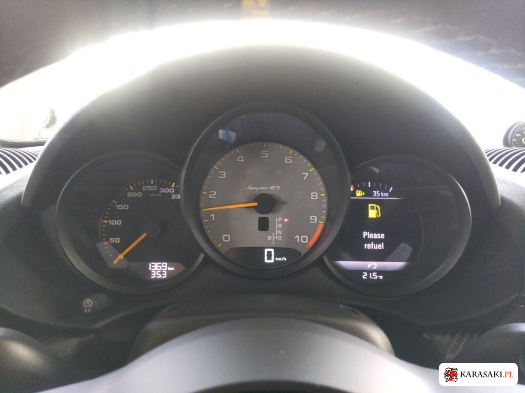 Porsche 718 Spyder 2025 z aukcji japońskiej