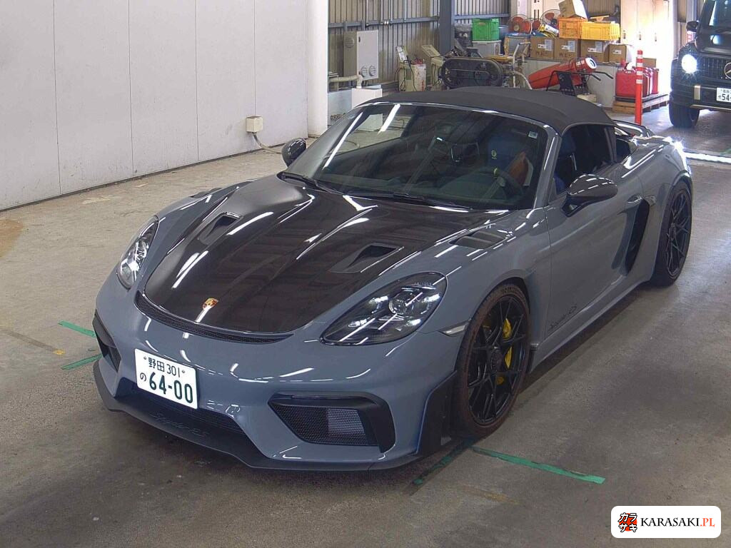 Porsche 718 Spyder 2025 z aukcji japońskiej