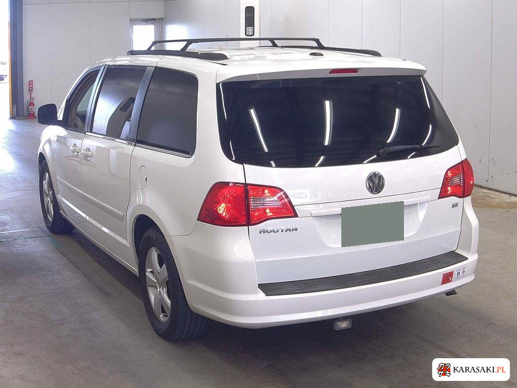 Volkswagen Routan 2012 z aukcji japońskiej