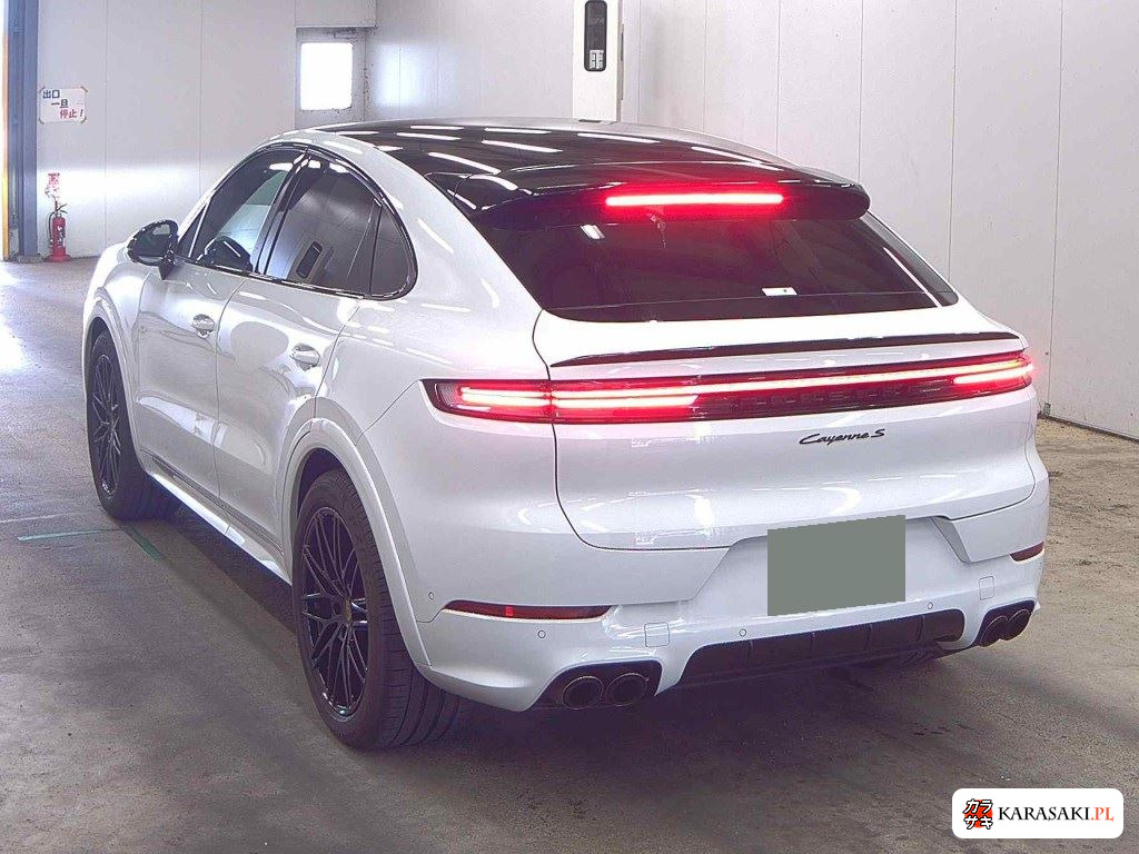 Porsche Cayenne Coupe 2024 z aukcji japońskiej
