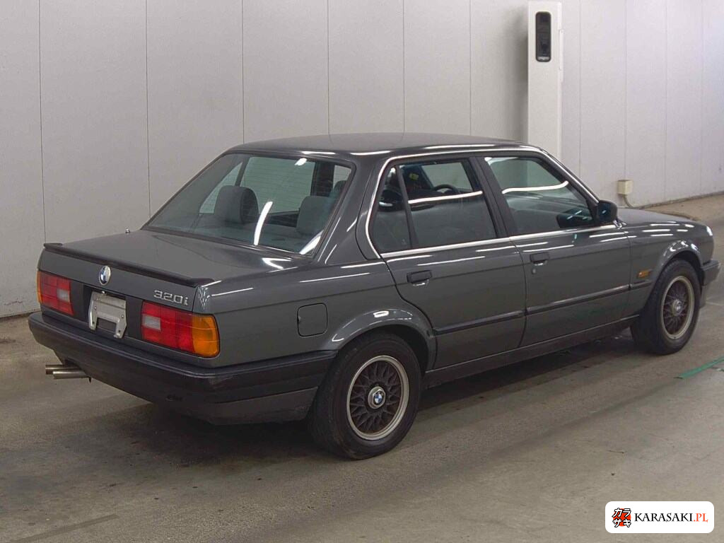 BMW 3 Series 1989 z aukcji japońskiej