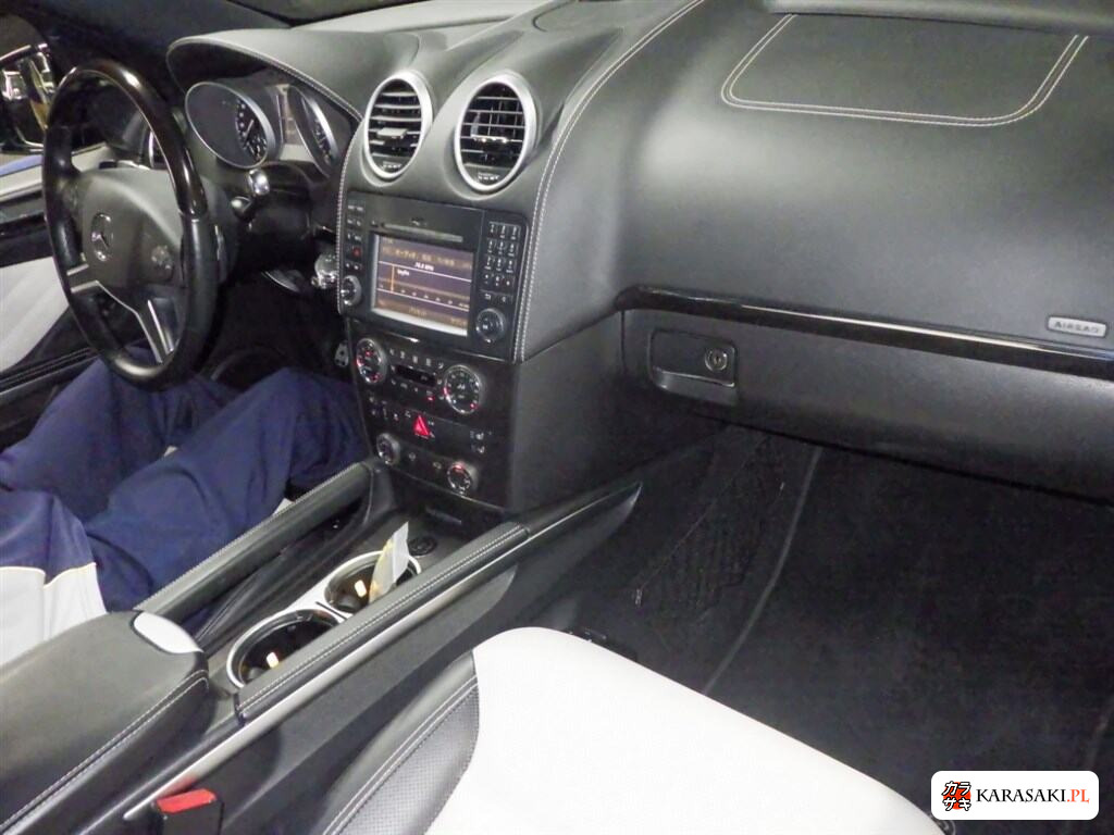 Mercedes-Benz GL-Class 2011 z aukcji japońskiej