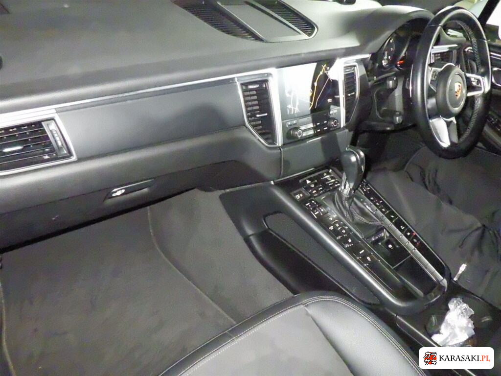 2017 Porsche Macan 4WD 5