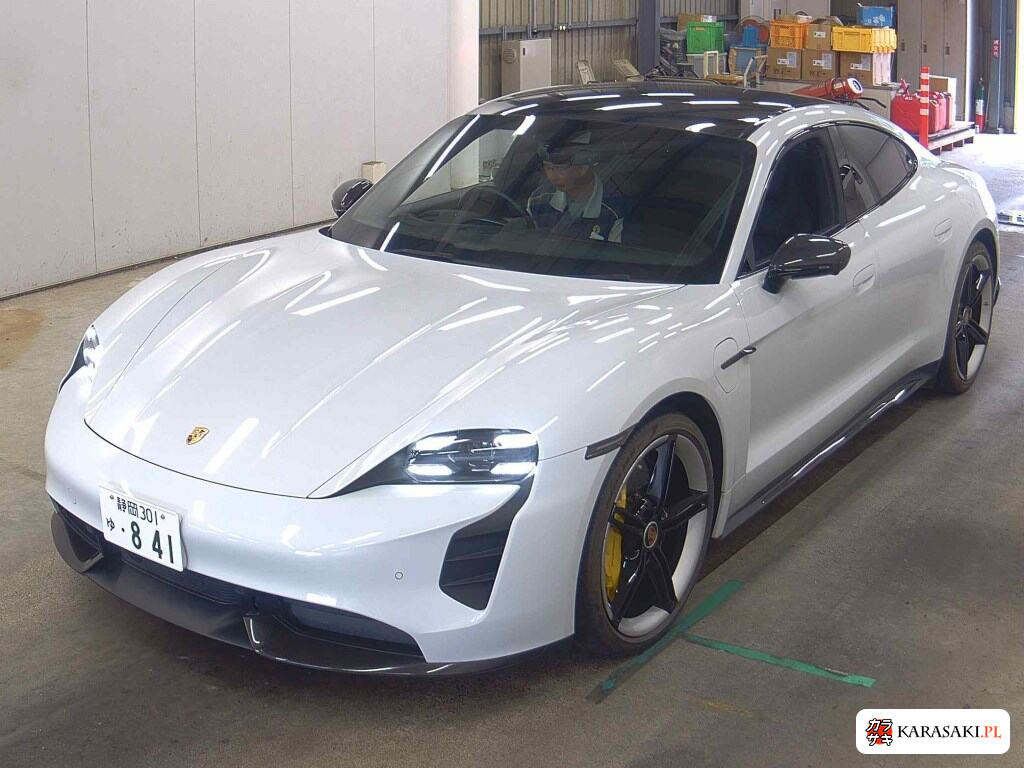 Porsche Taycan 2021 z aukcji japońskiej