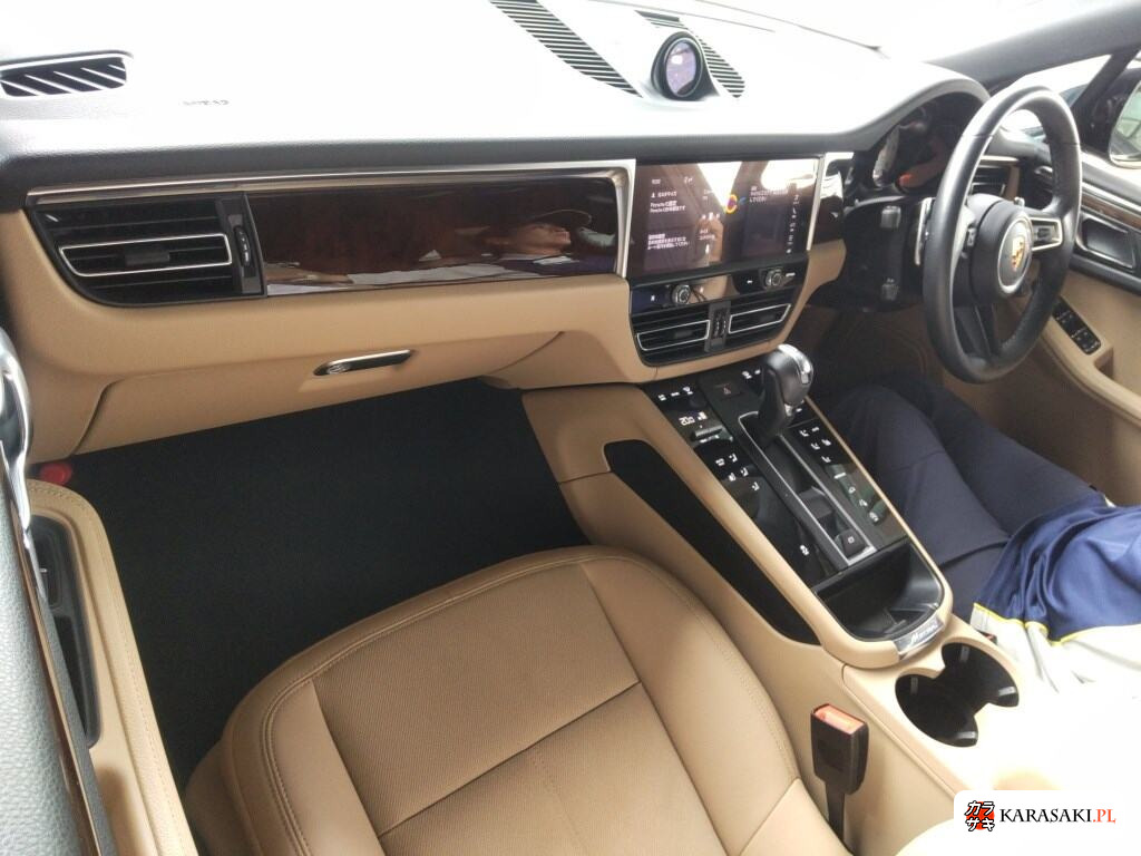 2023 Porsche Macan 4WD 5