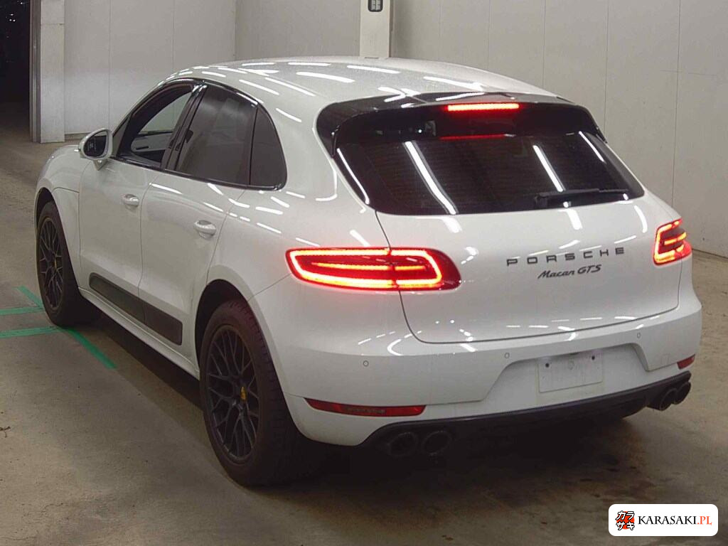 2017 Porsche Macan 4WD GTS Sport Chrono Package 2
