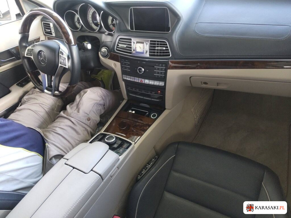 Mercedes-Benz E-Class 2015 z aukcji japońskiej