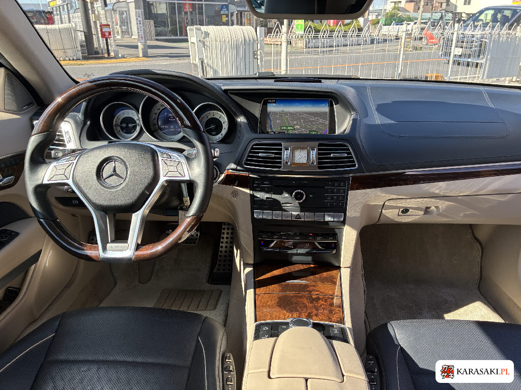 Mercedes-Benz E-Class 2015 z aukcji japońskiej