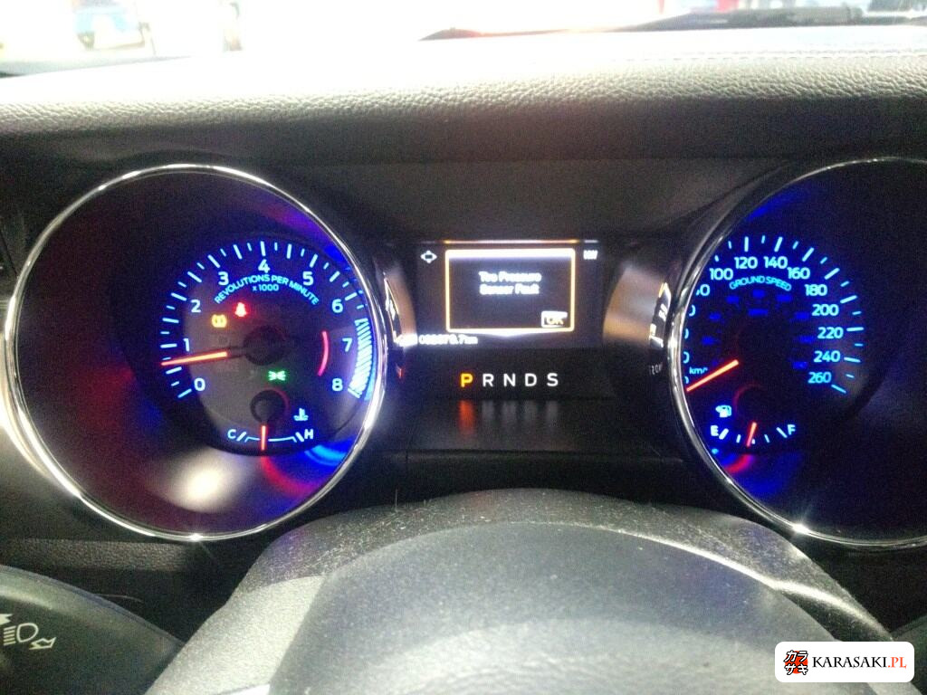 Ford Mustang 2015 z aukcji japońskiej