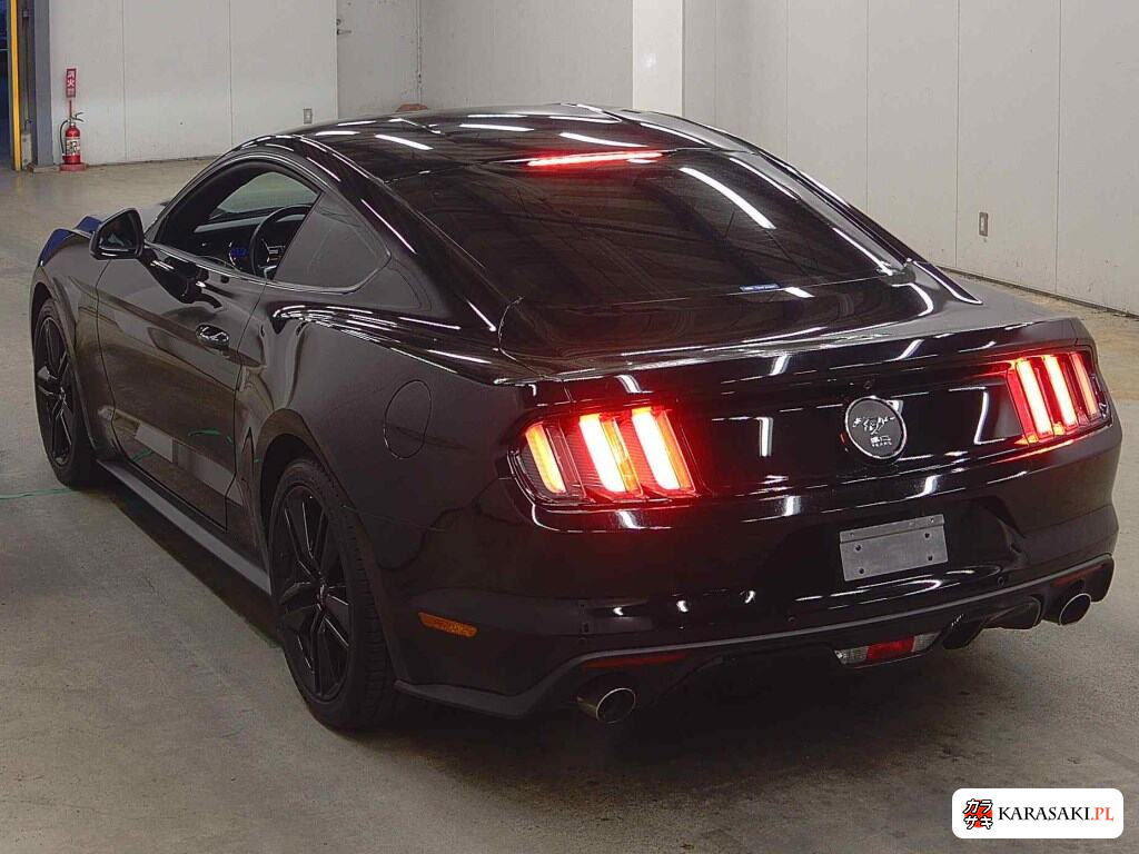 Ford Mustang 2015 z aukcji japońskiej