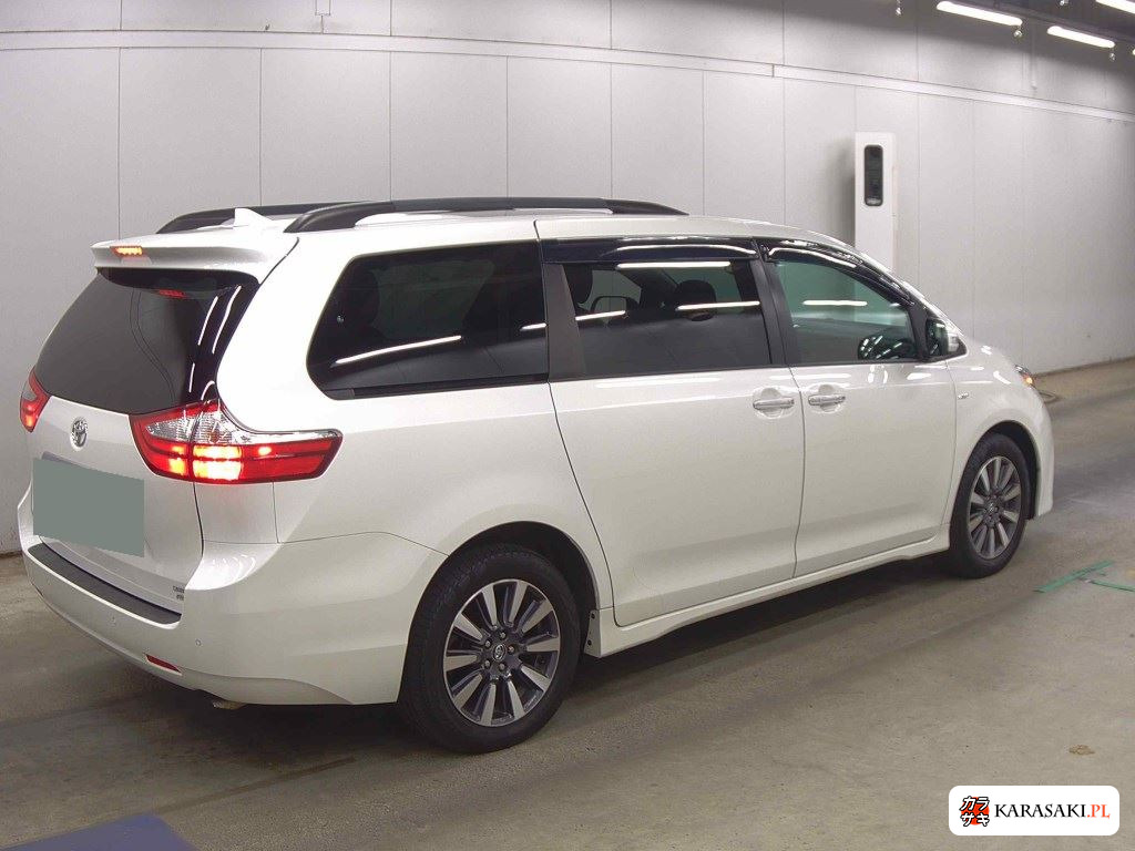 America Toyota Sienna 2019 z aukcji japońskiej