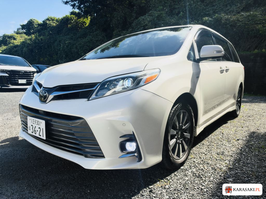 America Toyota Sienna 2019 z aukcji japońskiej