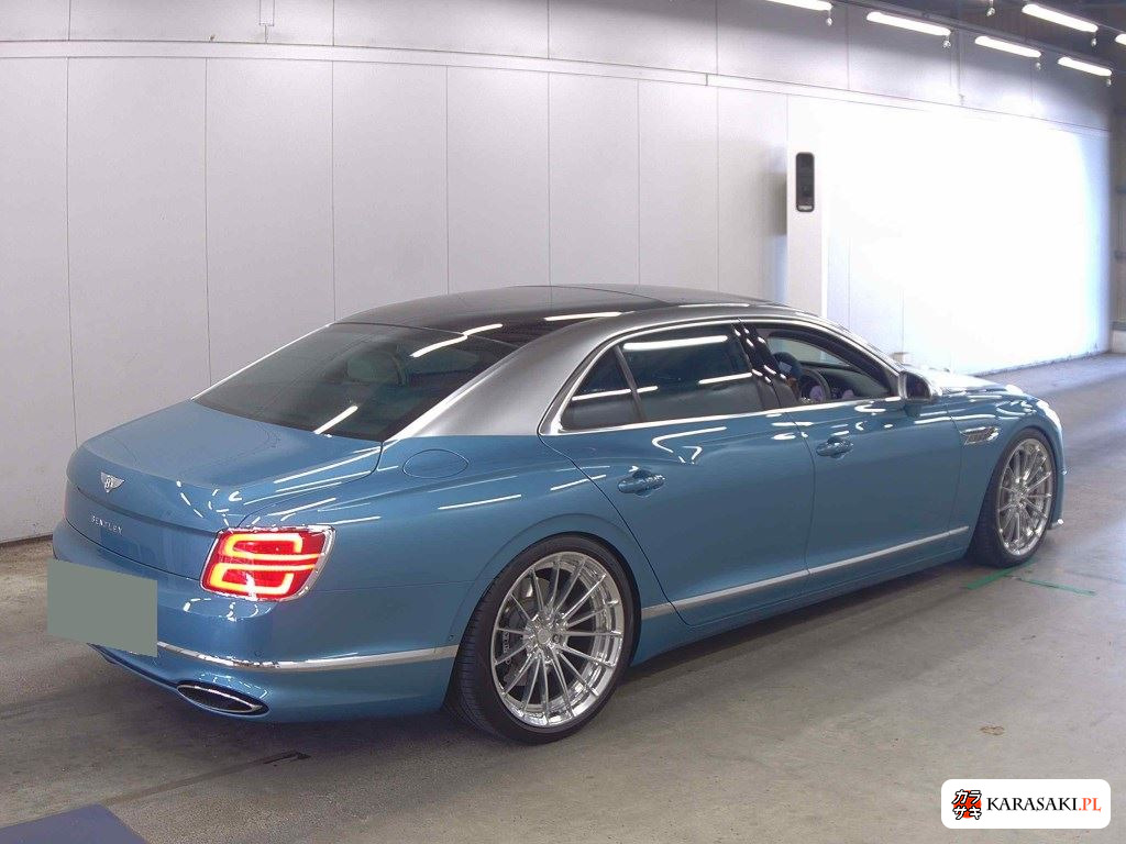 Bentley Flying Spur 2023 z aukcji japońskiej