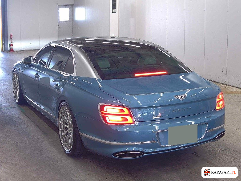 Bentley Flying Spur 2023 z aukcji japońskiej