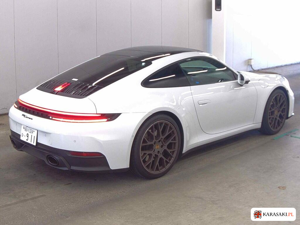 Porsche 911 2025 z aukcji japońskiej