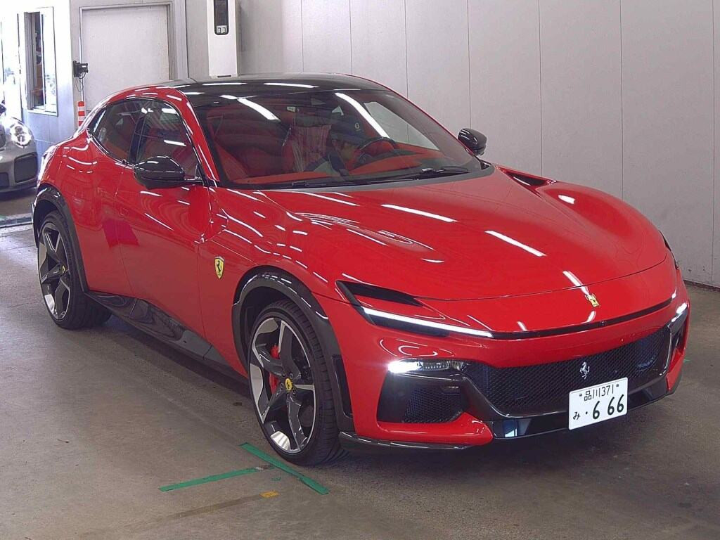 Ferrari Purosangue 2025 z aukcji japońskiej