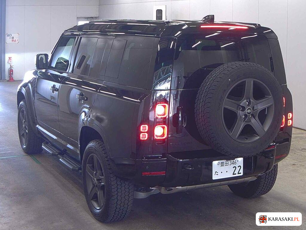 Land Rover Defender 2025 z aukcji japońskiej