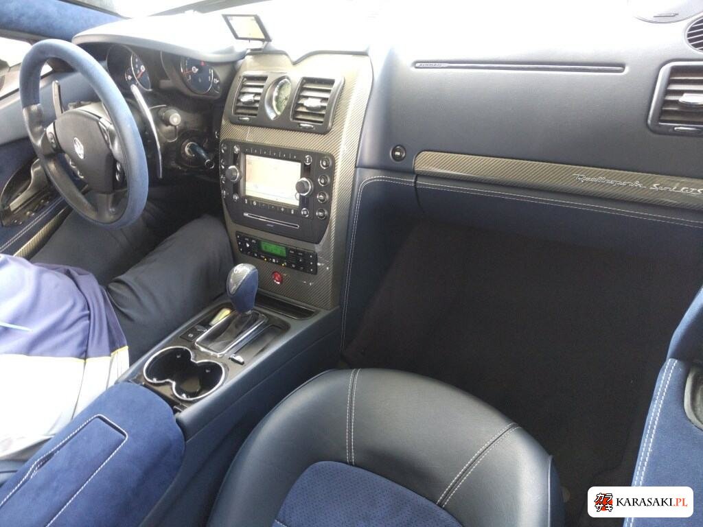 Maserati Quattroporte 2012 z aukcji japońskiej