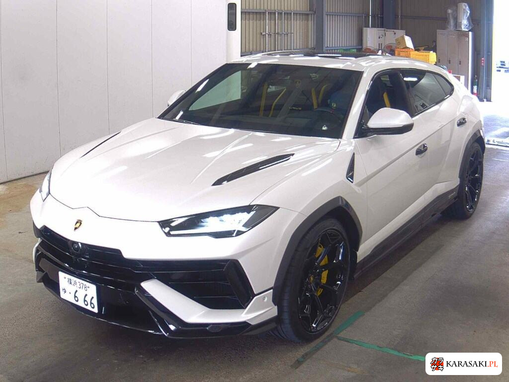 Lamborghini Urus 2025 z aukcji japońskiej