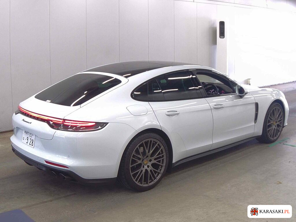 Porsche Panamera 2022 z aukcji japońskiej