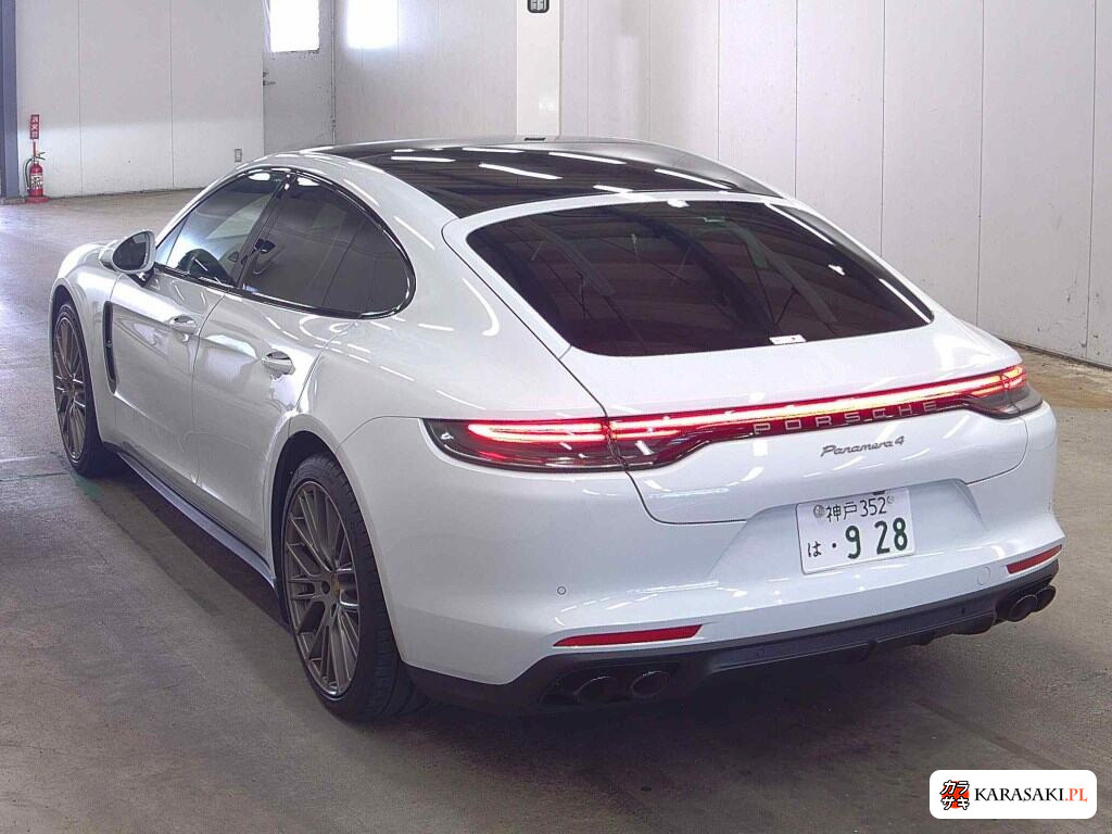 Porsche Panamera 2022 z aukcji japońskiej