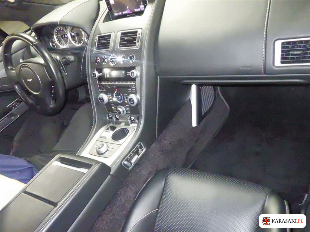 Aston Martin Rapide 2015 z aukcji japońskiej