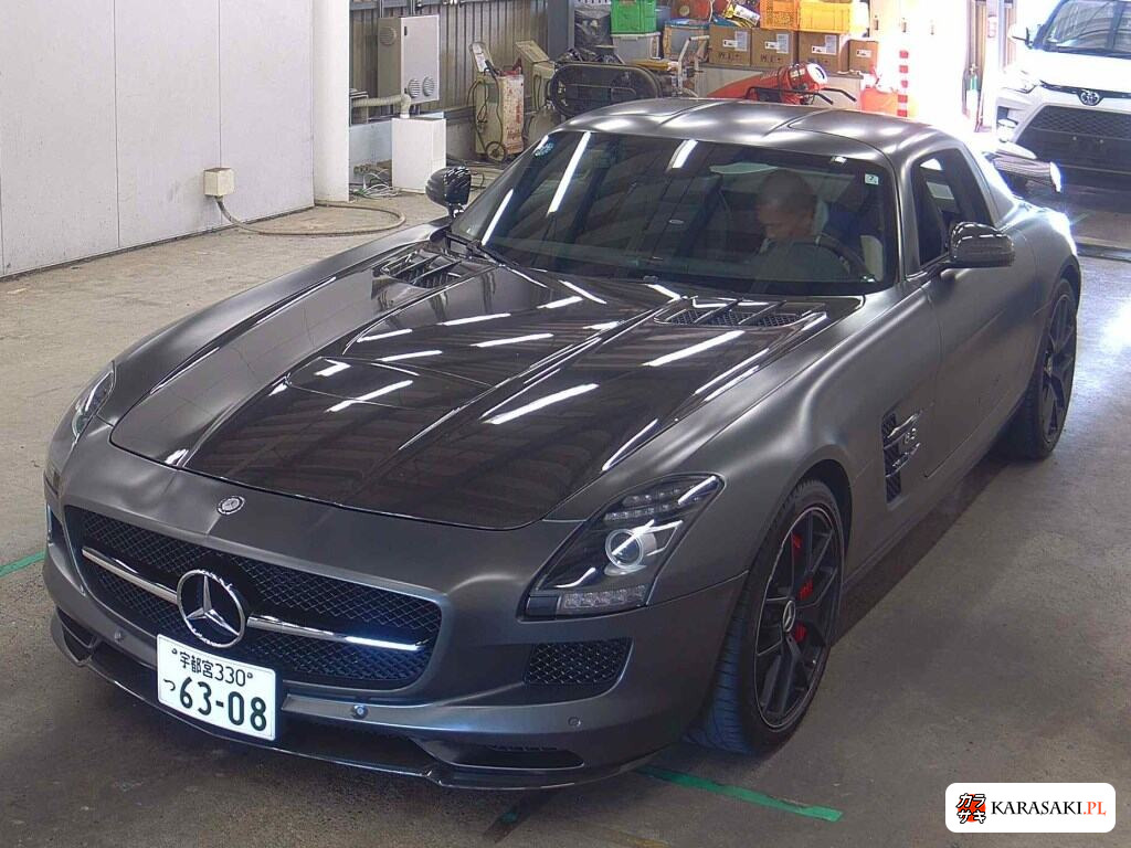 Mercedes-Benz SLS AMG 2014 z aukcji japońskiej