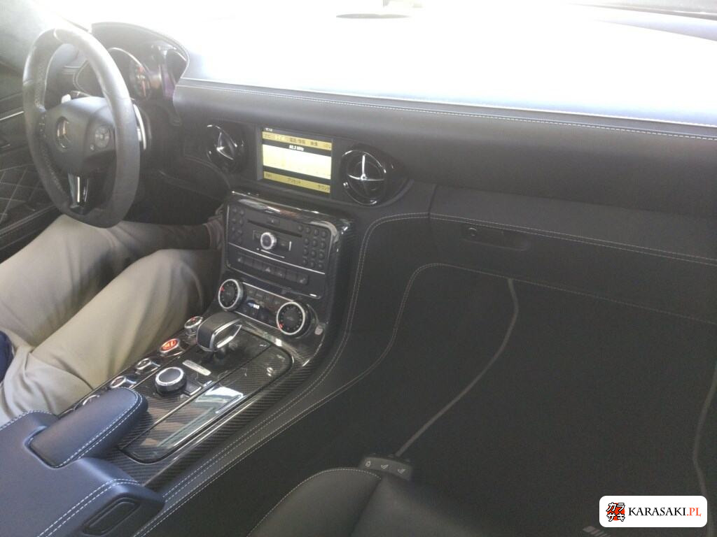 Mercedes-Benz SLS AMG 2014 z aukcji japońskiej