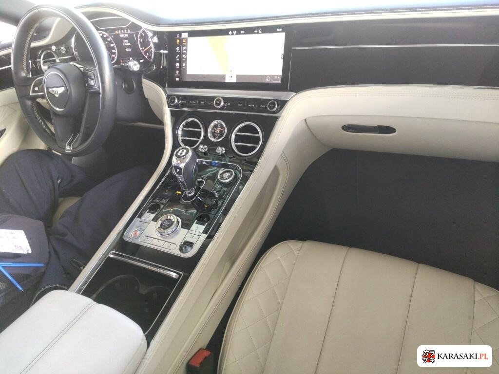 Bentley Continental 2018 z aukcji japońskiej