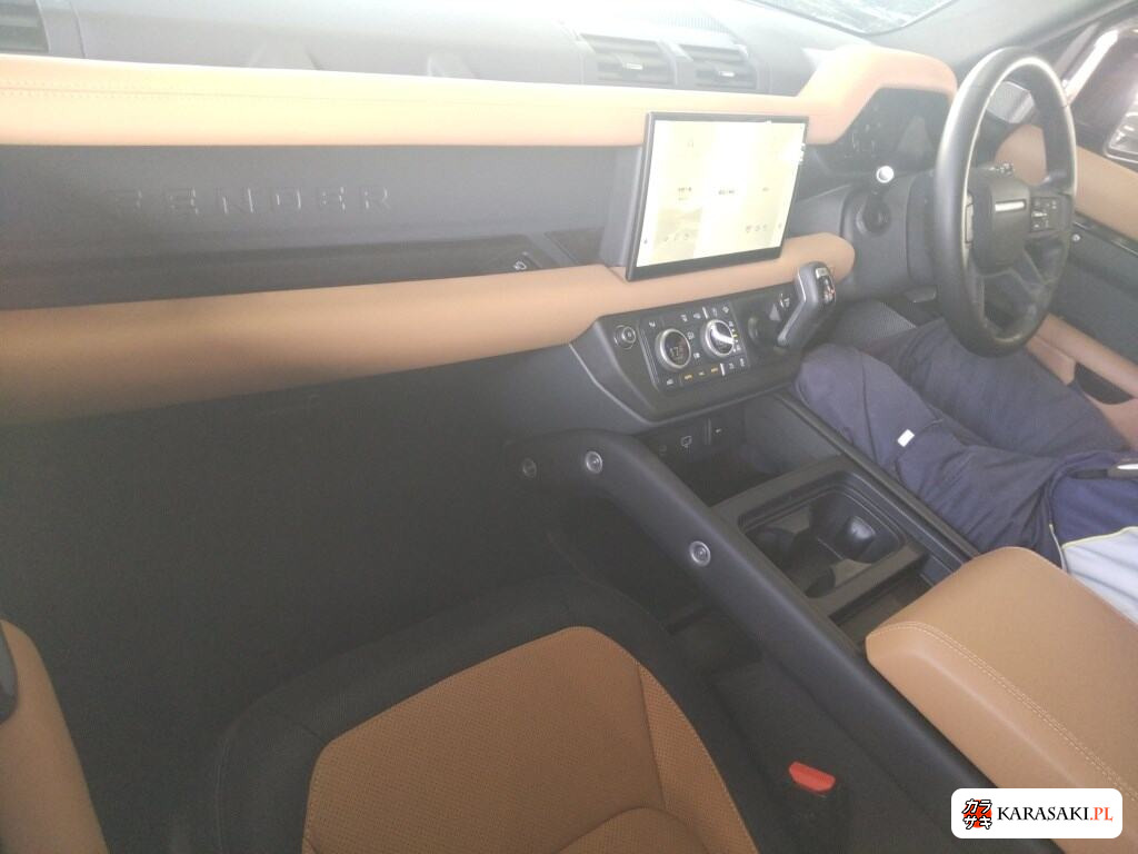 2024 Land Rover Defender 5D 4WD 130 X-Dynamic Hse 5
