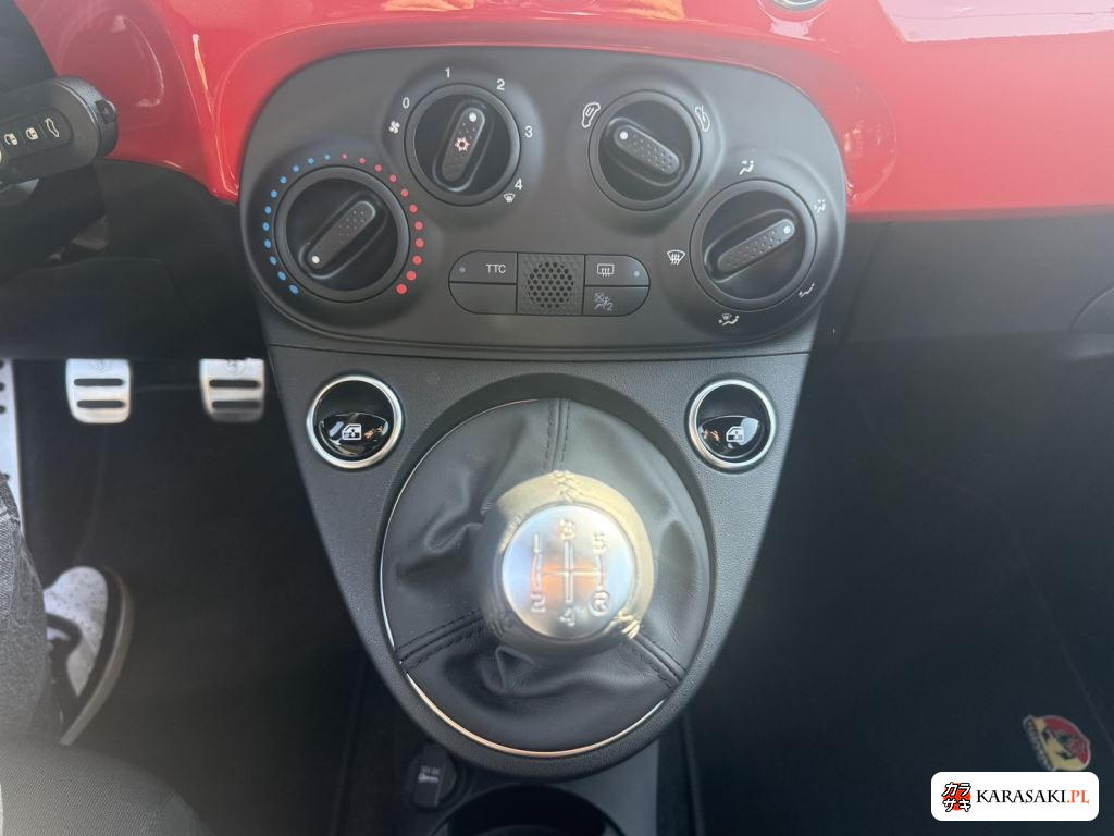 Abarth 595 2021 z aukcji japońskiej