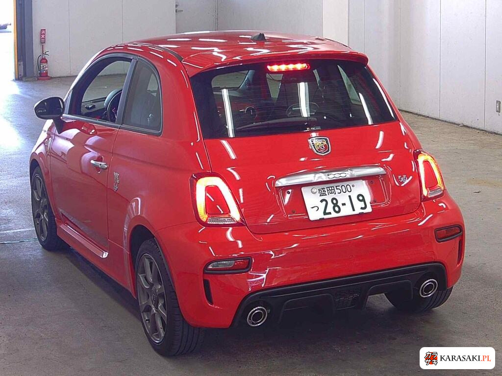Abarth 595 2021 z aukcji japońskiej