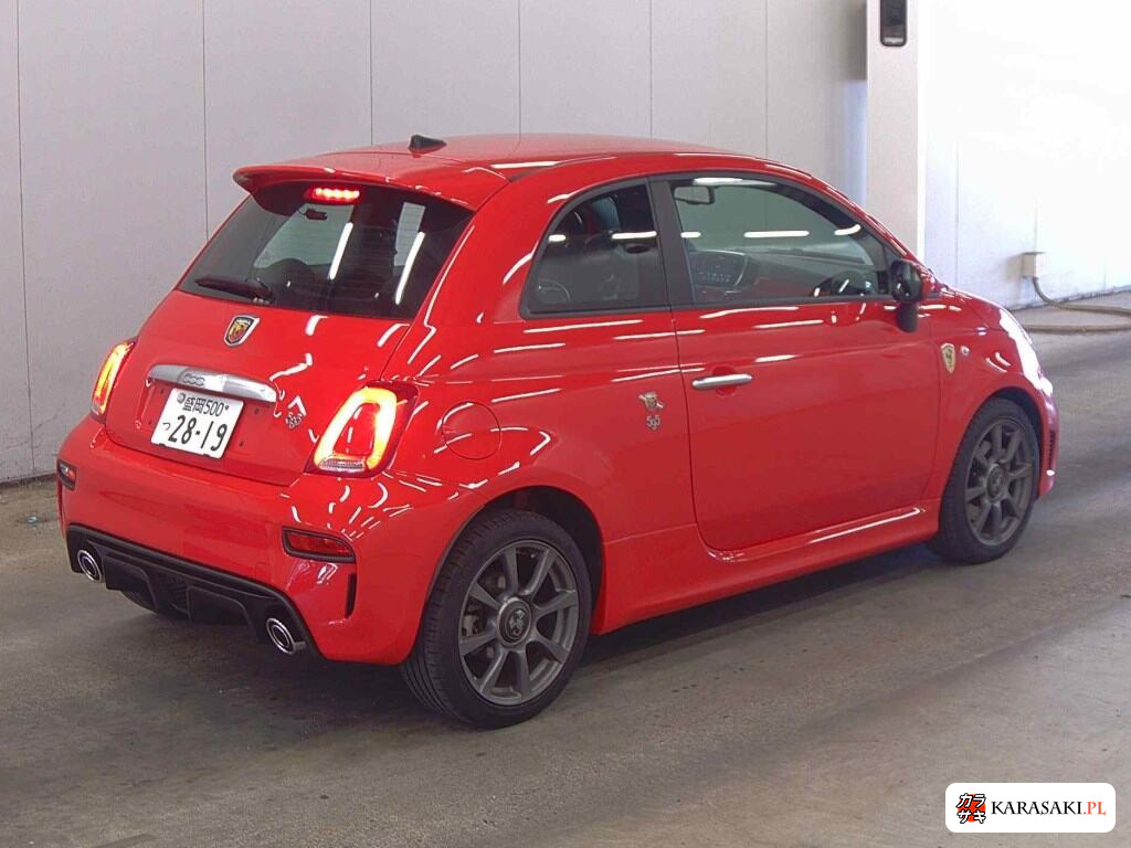 Abarth 595 2021 z aukcji japońskiej