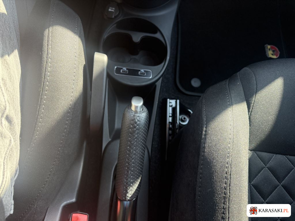Abarth 595 2021 z aukcji japońskiej
