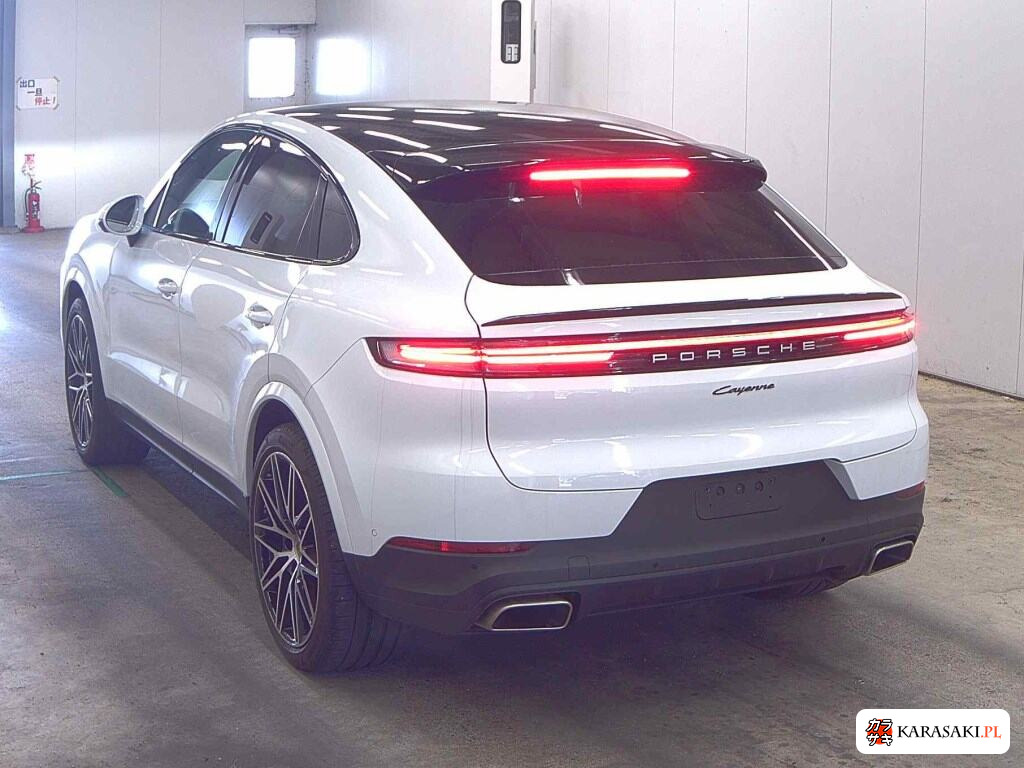 Porsche Cayenne Coupe 2023 z aukcji japońskiej