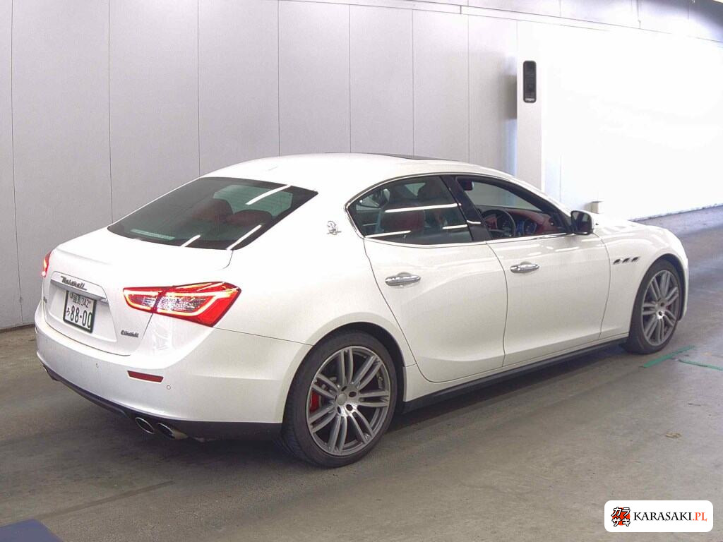 Maserati Ghibli 2015 z aukcji japońskiej