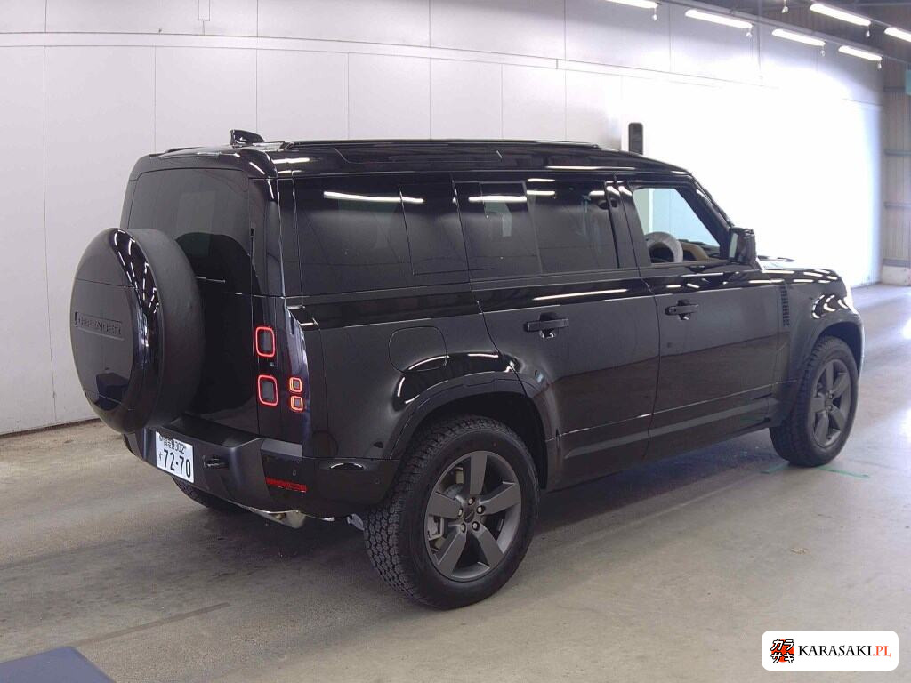 Land Rover Defender 2026 z aukcji japońskiej