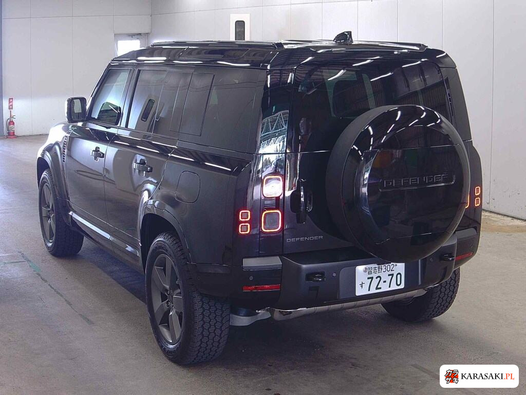Land Rover Defender 2026 z aukcji japońskiej