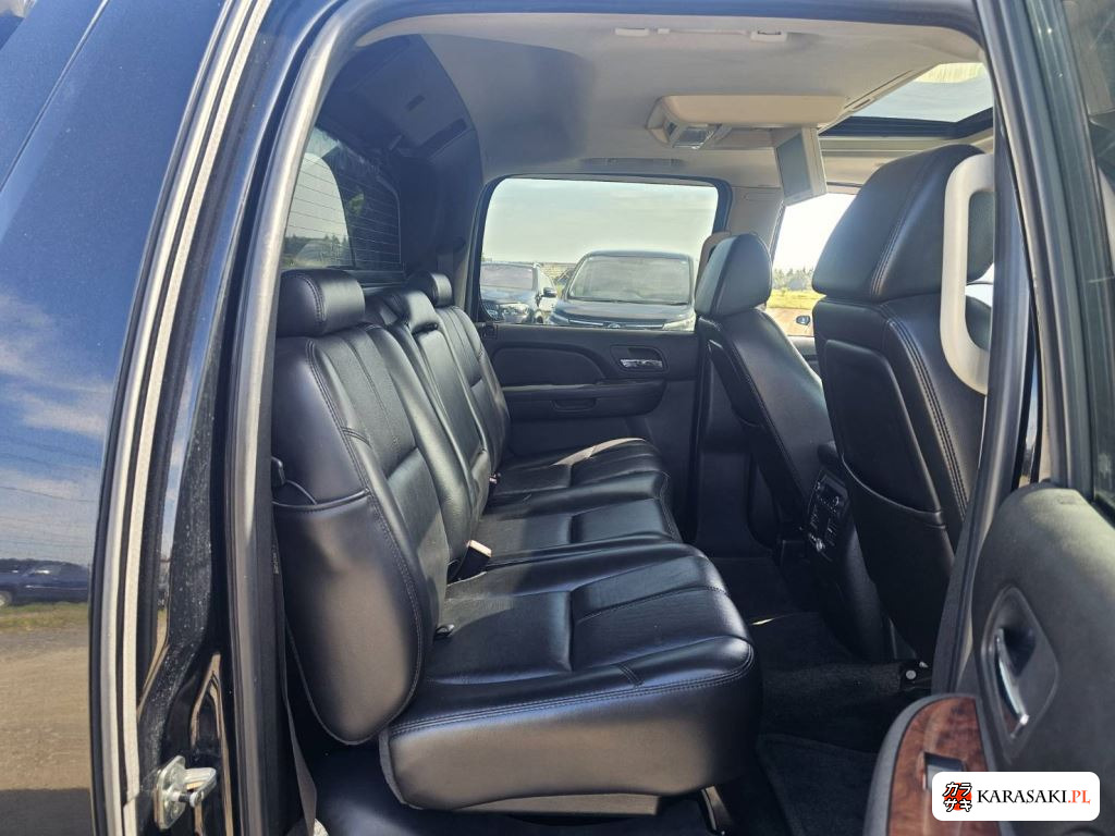 Chevrolet Avalanche 2011 z aukcji japońskiej