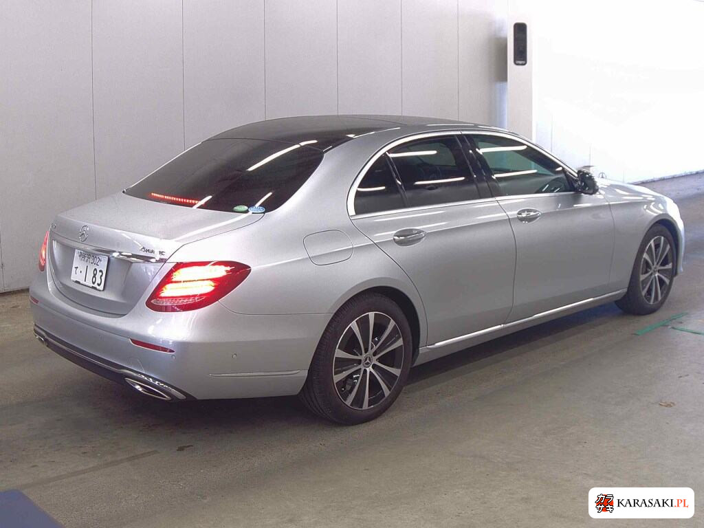 Mercedes-Benz E-Class 2018 z aukcji japońskiej