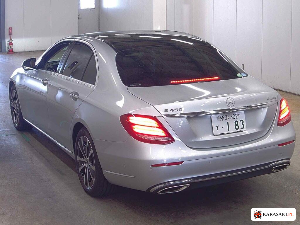 Mercedes-Benz E-Class 2018 z aukcji japońskiej