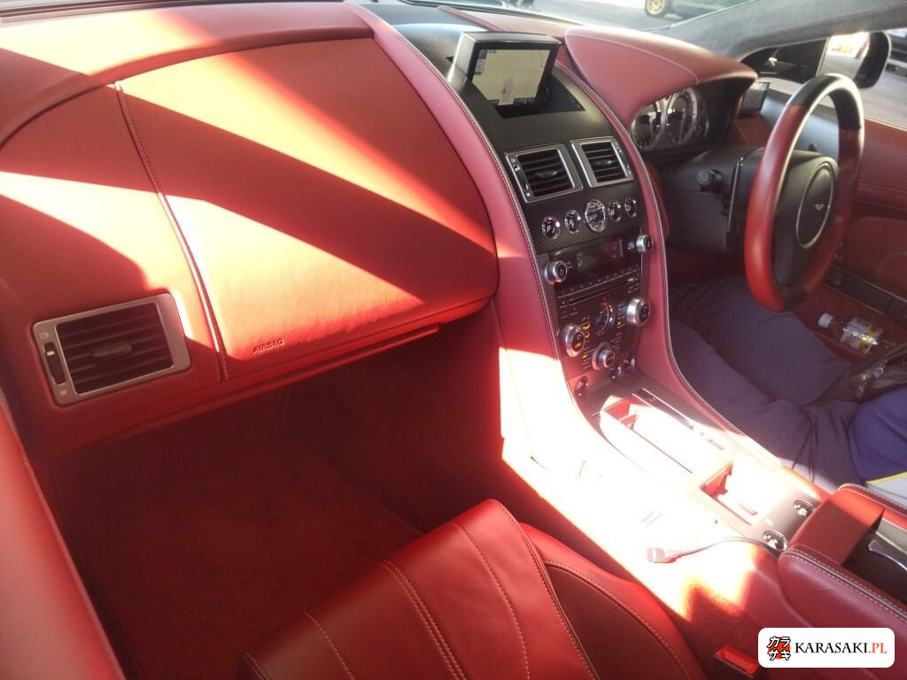 Aston Martin DB9 2014 z aukcji japońskiej