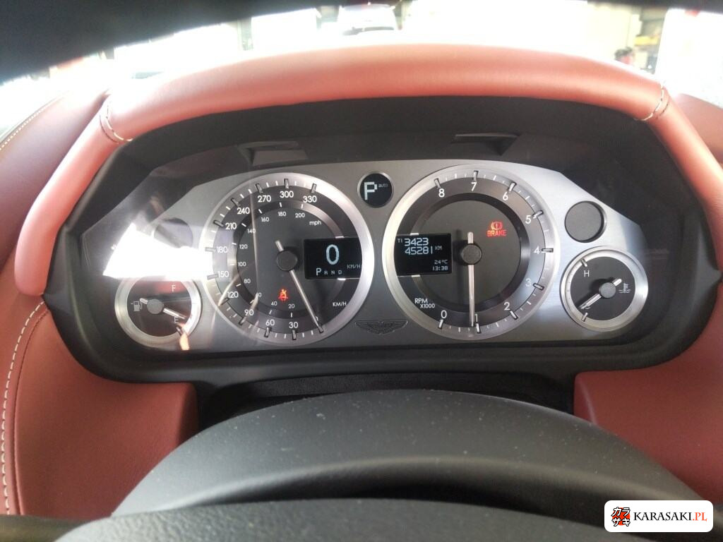 Aston Martin DB9 2014 z aukcji japońskiej