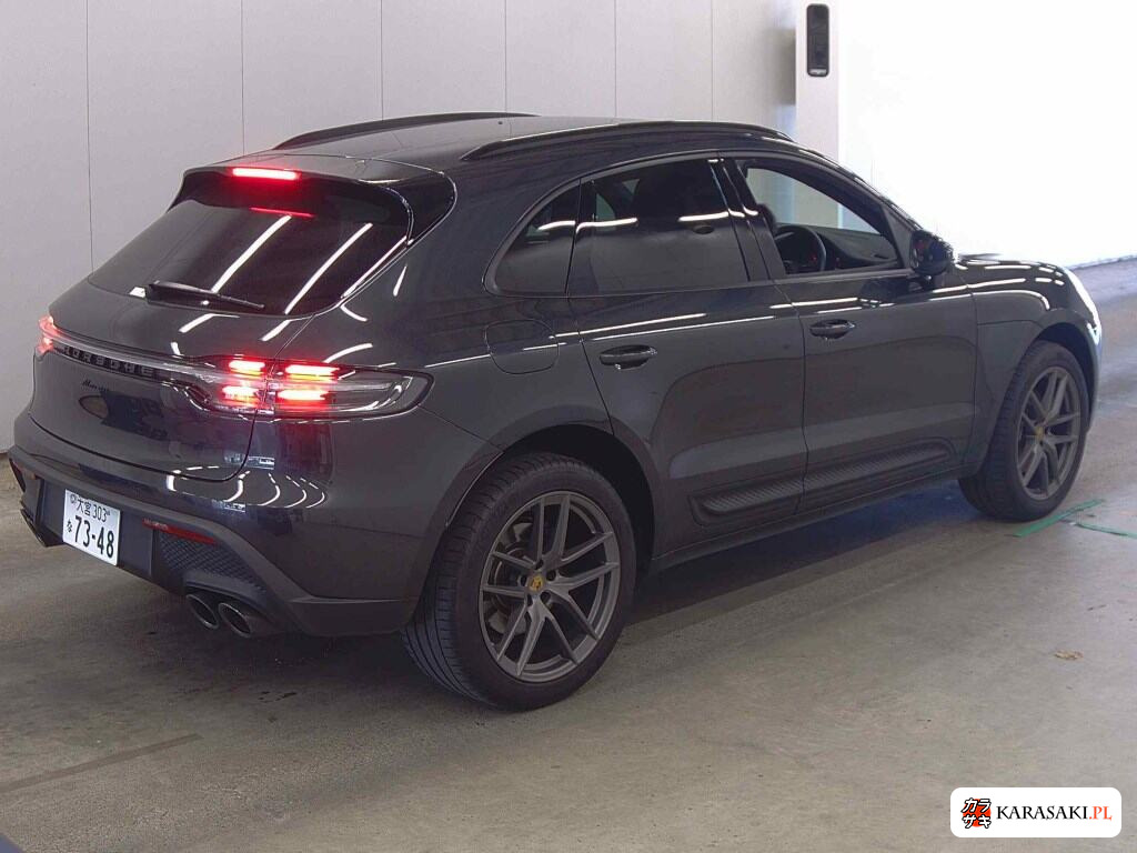 2023 Porsche Macan 4WD Base Grade 4