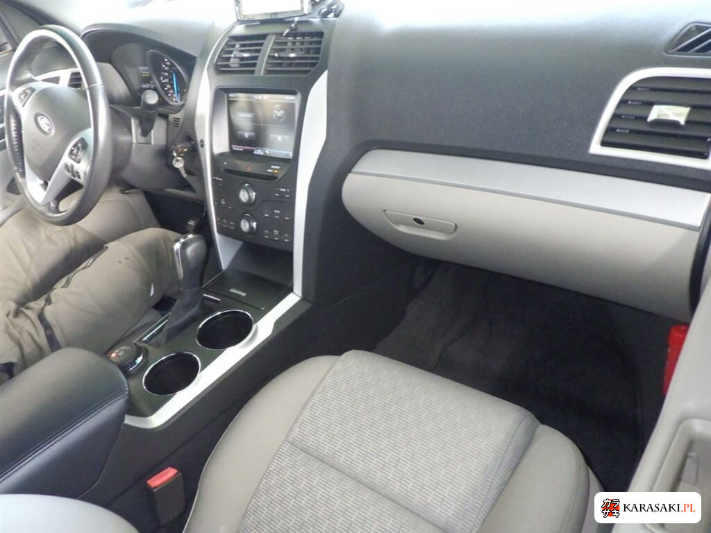 2012 Ford Explorer 5D 4WD XLT 5