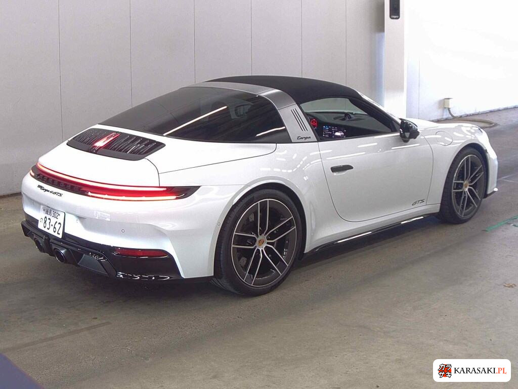 Porsche 911 2026 z aukcji japońskiej