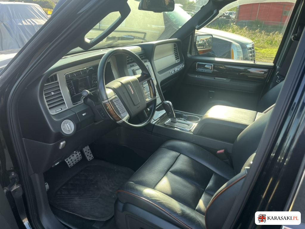 Lincoln Navigator 2011 z aukcji japońskiej